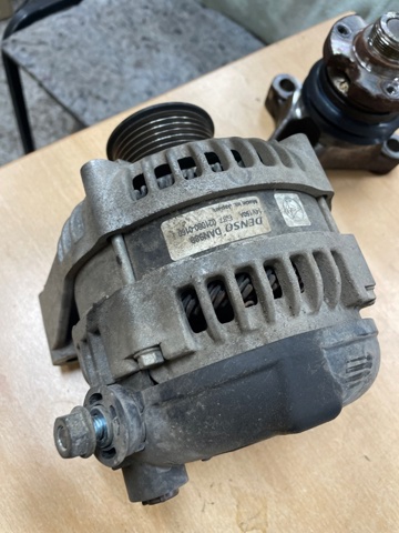 LAND ROVER YLE500400 Генератор в наличии Харьков