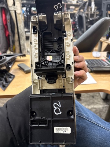 YUD501710 LAND ROVER Многофункциональный джойстик управления купить в Тернополь