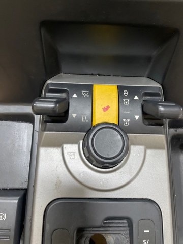 YUD501850 LAND ROVER купить в Павлоград