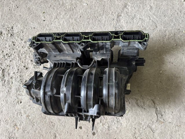 Впускной коллектор 283102GGA0 HYUNDAI