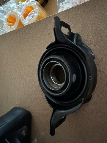 TOYOTA 3723030181 Подвесной подшипник карданного вала в наличии Ирпень