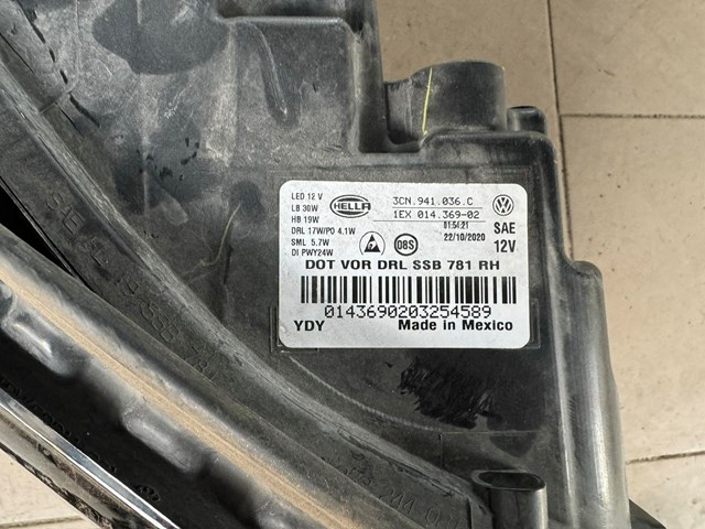 VAG 3CN941036C Правая фара в наличии Харьков