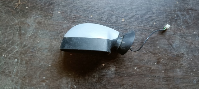 Наружное зеркало левое 963023520R RENAULT