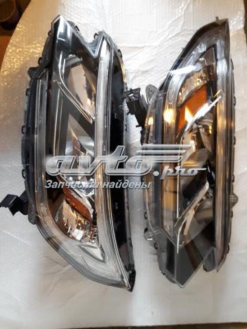 Правая блок фара 33100T1WA01 HONDA