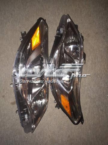 8111007120 TOYOTA Правая фара купить в Полтава