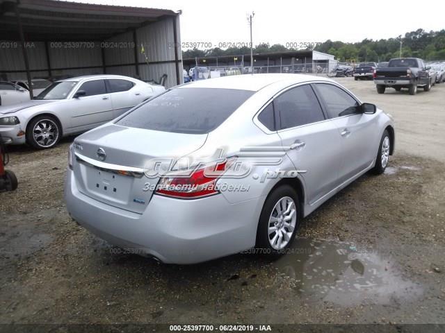 Дверь пассажирская задняя правая Nissan Altima L33