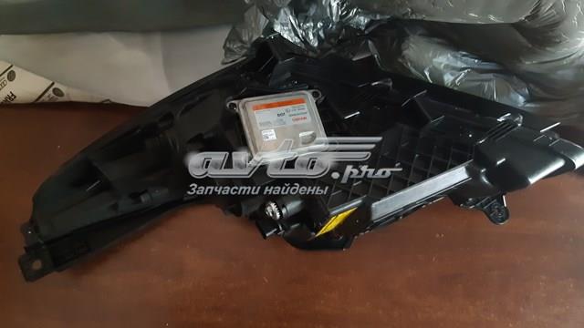 92102C2100 HYUNDAI Правая фара купить в Ирпень