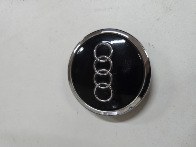 Колпаки на диски 8T0601170A VAG