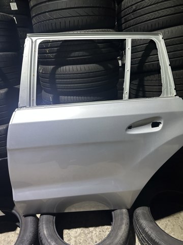 Дверь задняя A1667300305 MERCEDES