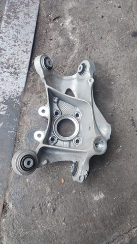 Цапфа поворотного кулака 33326852162 BMW