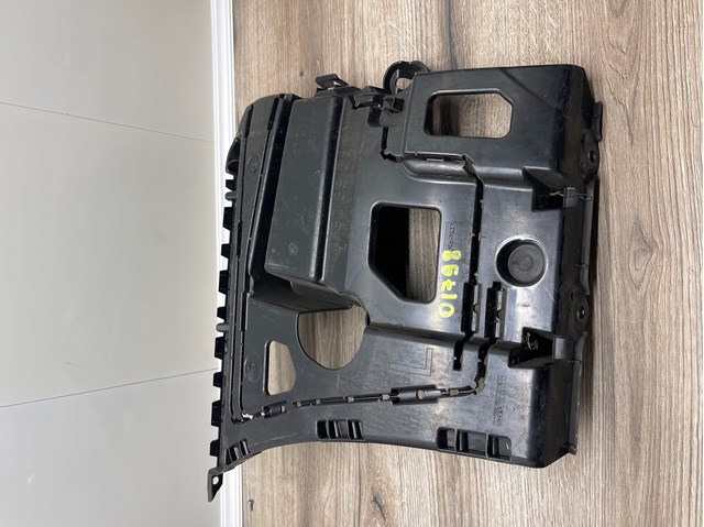 Направляющая заднего бампера, левая 51127285561 BMW