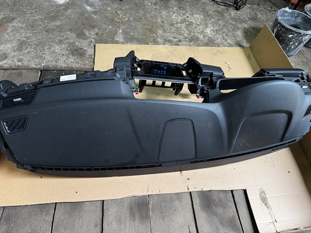 Панель приборная торпеды 51459211207 BMW