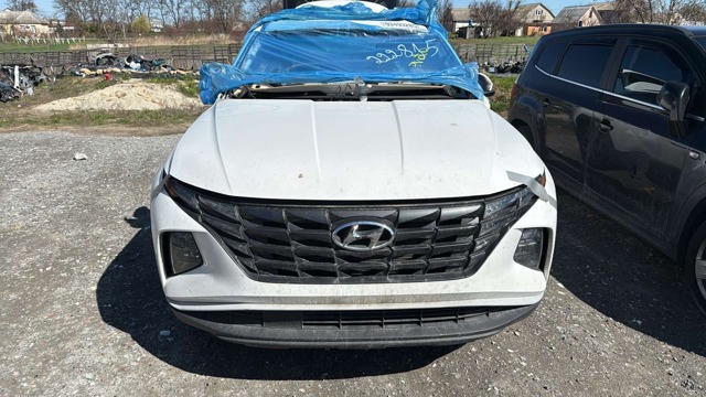 Вставка фары левой 92101CW150 HYUNDAI