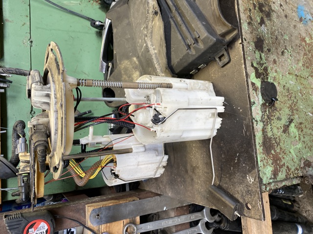 NISSAN 170404ED0A Модуль топливного насоса с датчиком уровня топлива в наличии Львов