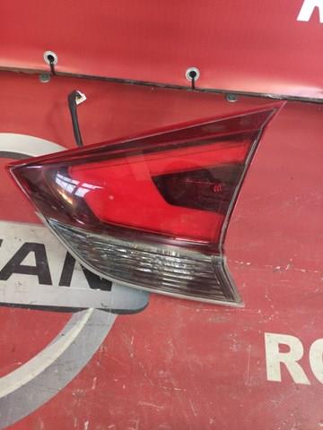 Фара задняя правая внутренняя 265504BA1A NISSAN