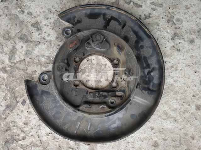 Щиток тормозного диска заднего левый 44030CY001 NISSAN