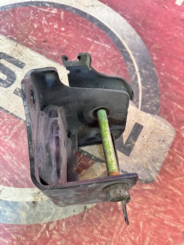 NISSAN 55430BA60A Кронштейн задней балки в наличии Полтава