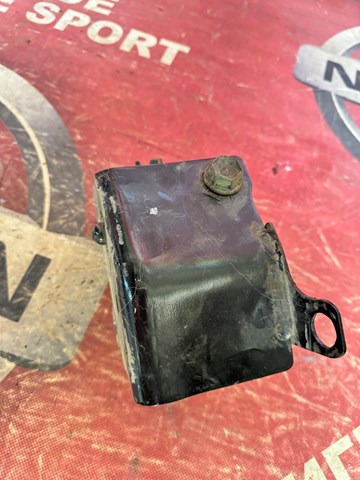 55430BA60A NISSAN Кронштейн задней балки купить в Сумы