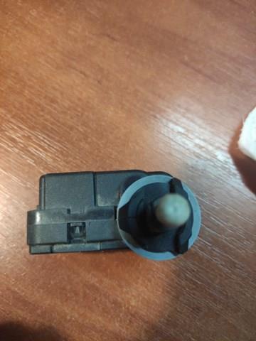 VAG 5P0941295 Корректор фары в наличии Одесса