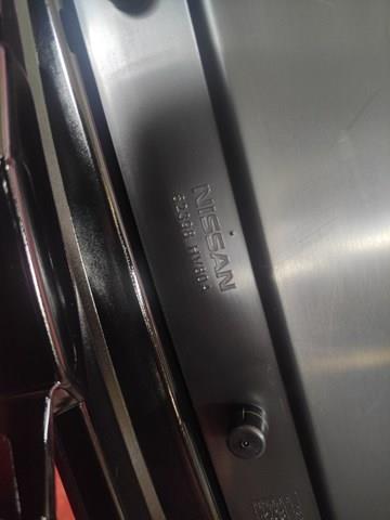 NISSAN 62398HV80A Решетка радиатора в наличии Винница