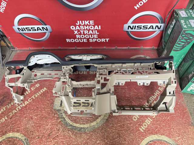 NISSAN 682009TB3A Торпедо в наличии Чернигов
