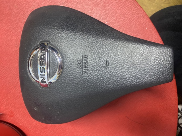 985104EA1A NISSAN Подушка безопасности водителя купить в Черновцы