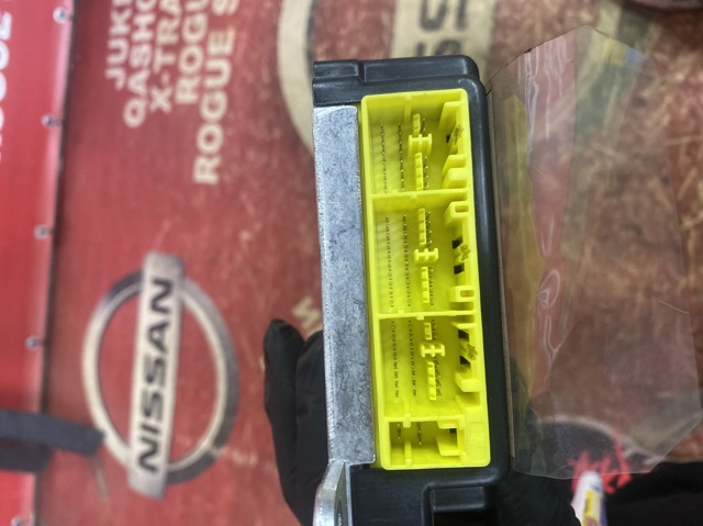 988204EH0B NISSAN купить в Черновцы