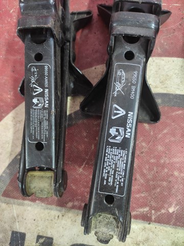 NISSAN 99550AV700 в наличии Кривой Рог