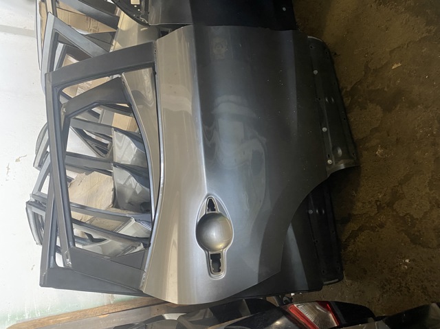 Дверь пассажирская задняя правая H2100HV0MB NISSAN