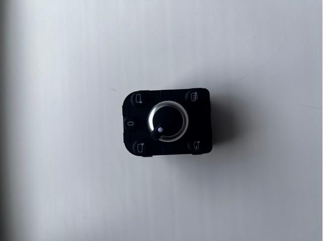 Регулятор зеркал 4M0959565T VAG
