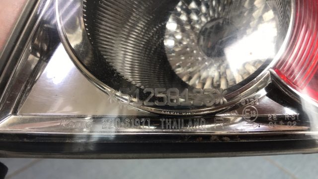 MAZDA 22061971 Фонарь задний правый внешний в наличии Черновцы