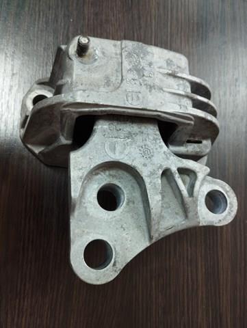 Подушка коробки передач 68297795AA CHRYSLER