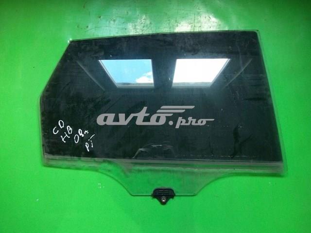 Стекло задней двери, правой 834211H500 HYUNDAI