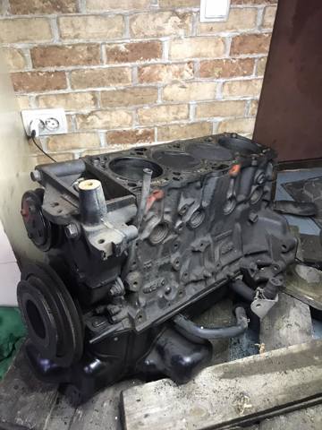 Мотор в сборе CD20T NISSAN