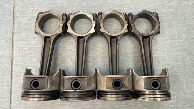 Шатун поршня ДВС FE1H11210A MAZDA