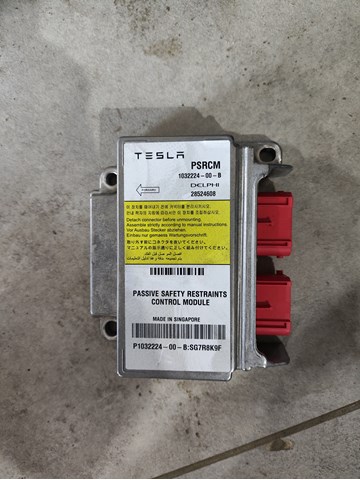 Блок управления airbag 103222400B Tesla Model