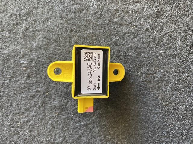 Датчик AIRBAG передний 56054047AC CHRYSLER