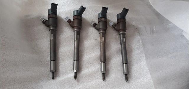 Форсунка инжектора 0445110270 BOSCH