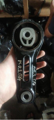Передняя опора двигателя 1092A223 MITSUBISHI