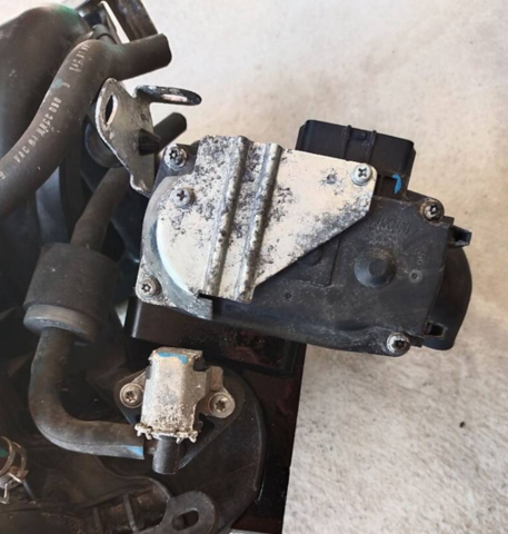 Дроссельная заслонка 1450A101 MITSUBISHI