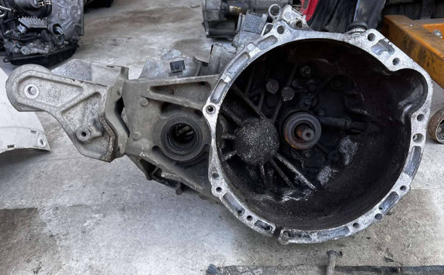 Ручная коробка передач 2500A210 MITSUBISHI