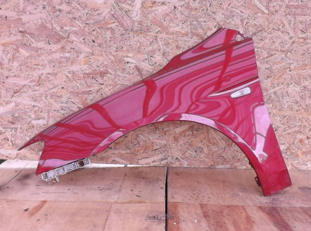 Переднее левое крыло Митсубиси Лансер 10