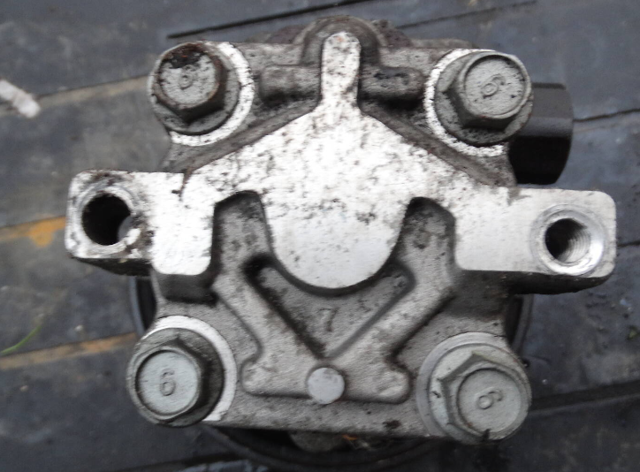 Насос ГУР 571002B000 HYUNDAI