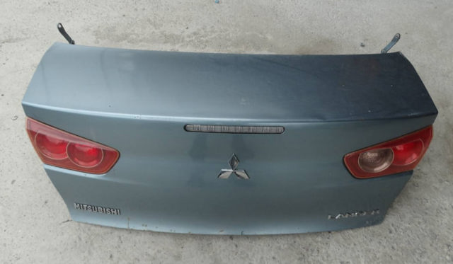 Крышка багажника 5920A060 MITSUBISHI