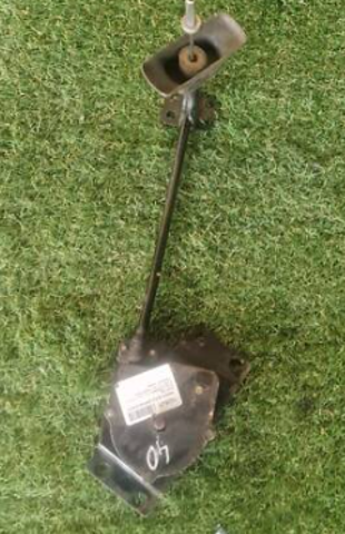 Крепление запасного колеса 628002W000 HYUNDAI
