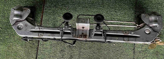 Усилитель переднего бампера  Митсубиси Аутлендер 2 40