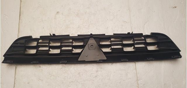 6402A332 MITSUBISHI Решетка радиатора купить в Ровно