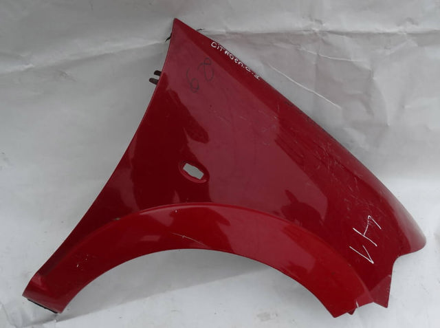 Правое крыло 7841L0 PEUGEOT