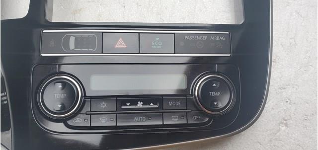 MITSUBISHI 8002B297XA Накладка на торпедо в наличии Ровно