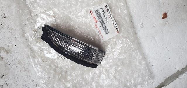 Правый указатель поворота зеркала  8173102120 TOYOTA